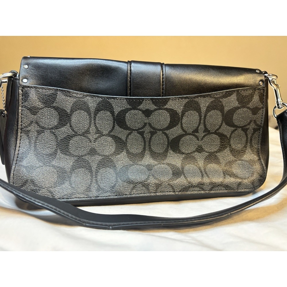 Black Coach Georgie Woman's Leather Signature Shoulder Bag W/ Silver Accents - Picture 6 of 16